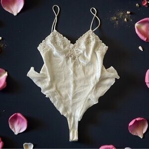 Victoria's Secret Vintage Gold Label Satin Lace Teddy Lingerie Ivory Bodysuit